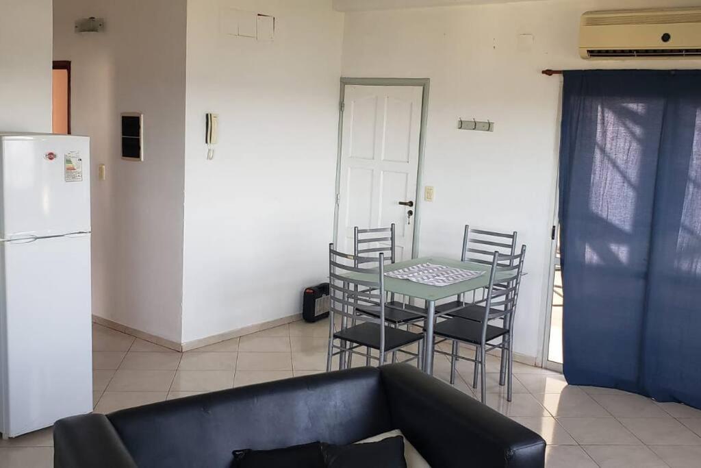 Hermoso Departamento Con Vista Al Rio Y Parrilla Apartment Посадас Екстериор снимка
