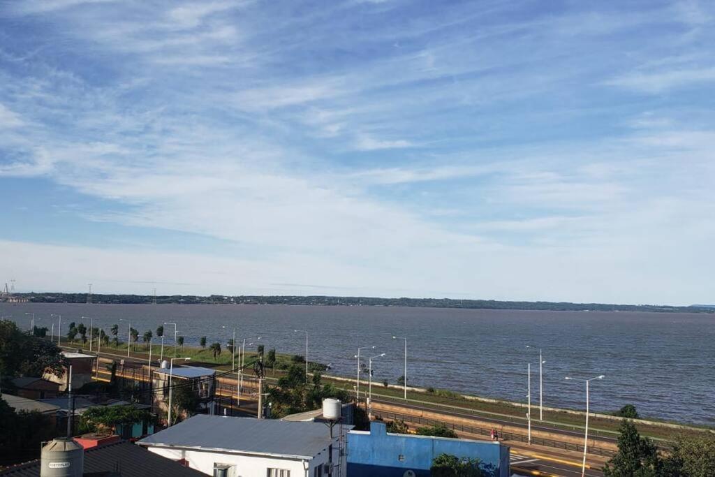 Hermoso Departamento Con Vista Al Rio Y Parrilla Apartment Посадас Екстериор снимка